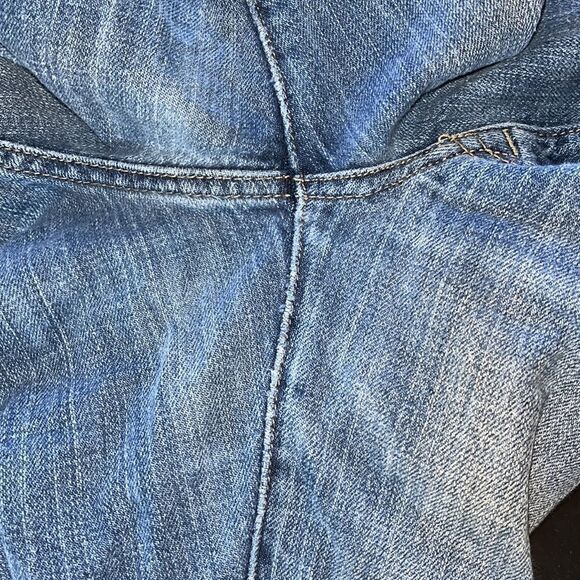 AMERICAN EAGLE SIZE 8 DISTRESSED BOYFIT “VINTAGE” JEANS - Picture 9 of 9